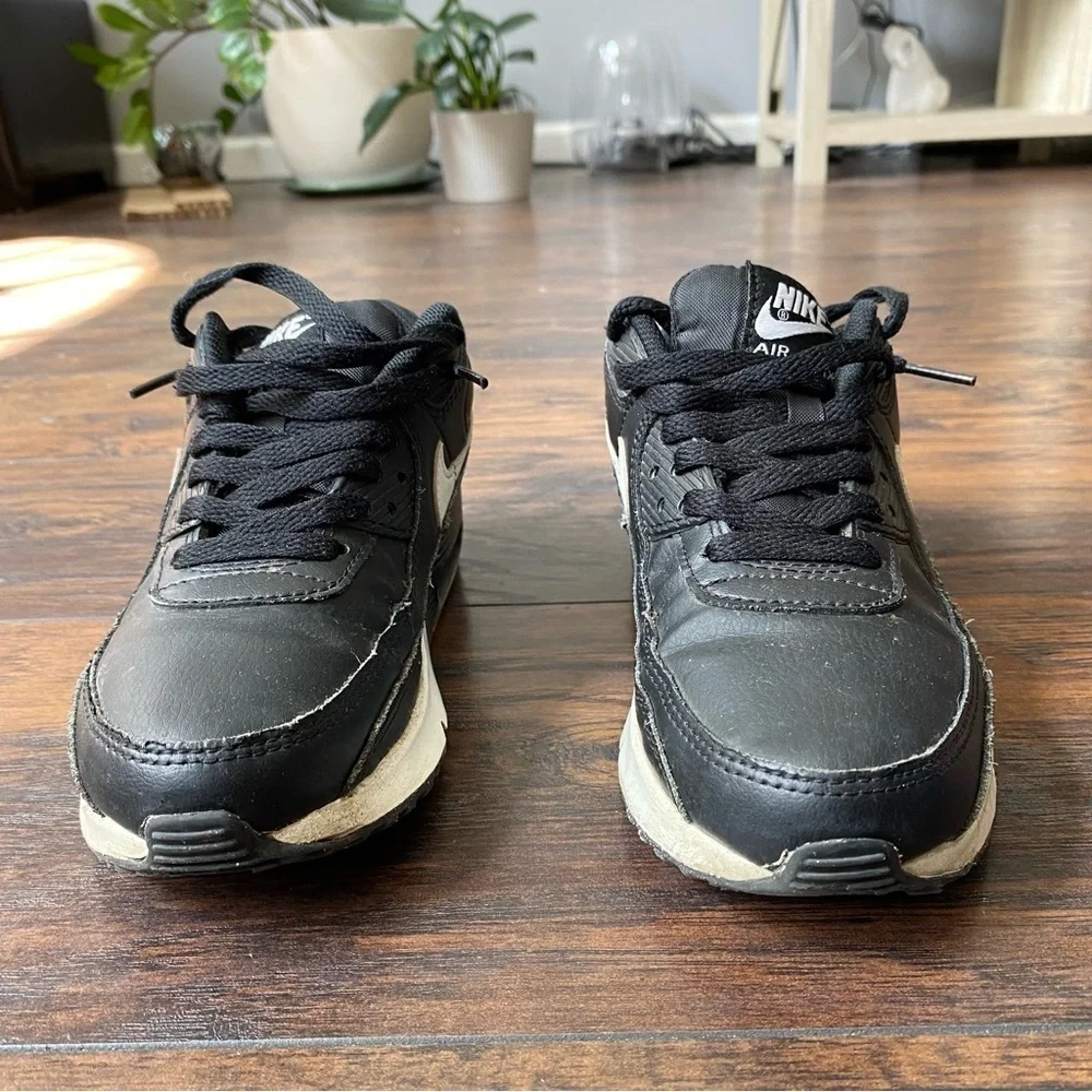 Nike, Kids, Air Max 90 LTR, Black Size 4Y